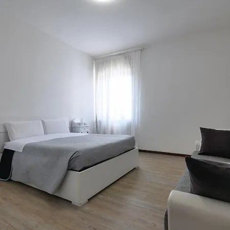 Casa Primavera شقة بيرغامو